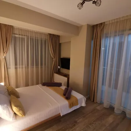 Anthony Summerland Mamaia